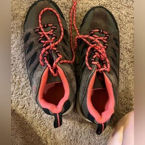 Women’s Columbia hiking shoes